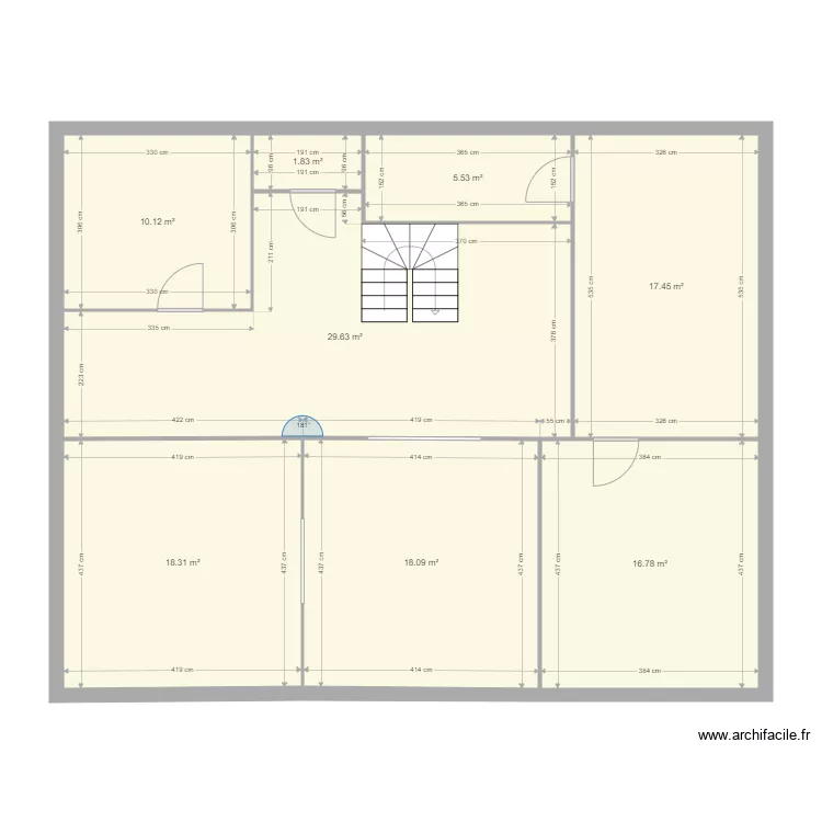 Maison murs &agrave; mur. Plan de 