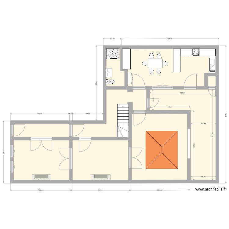 titre. Plan de 9 pièces et 130 m2