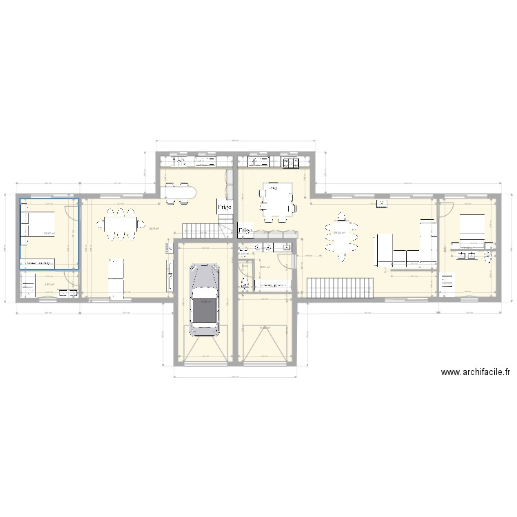 Maison mitoyenne. Plan de 0 pièce et 0 m2