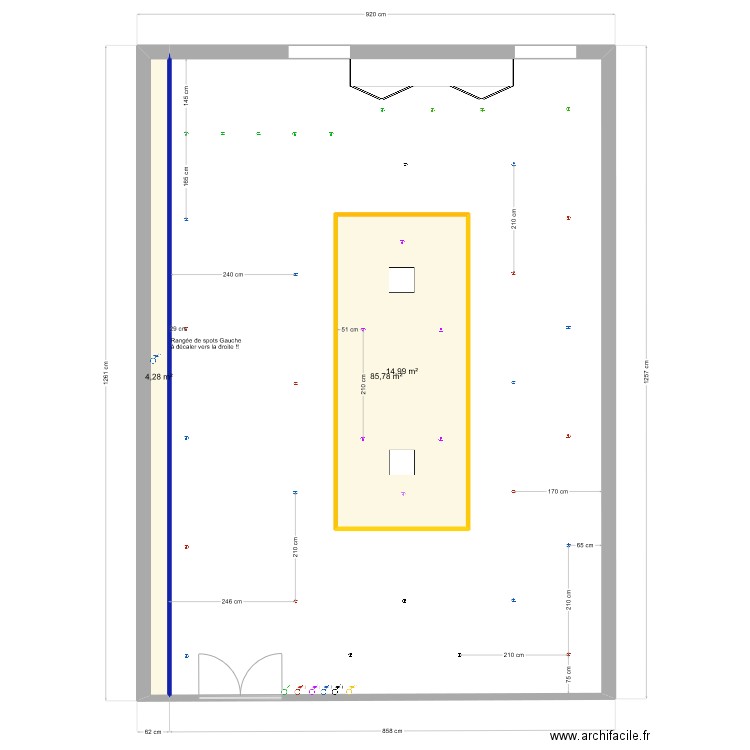 ECL Auberge V4. Plan de 3 pièces et 121 m2