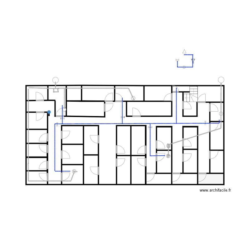 cave. Plan de 30 pièces et 183 m2