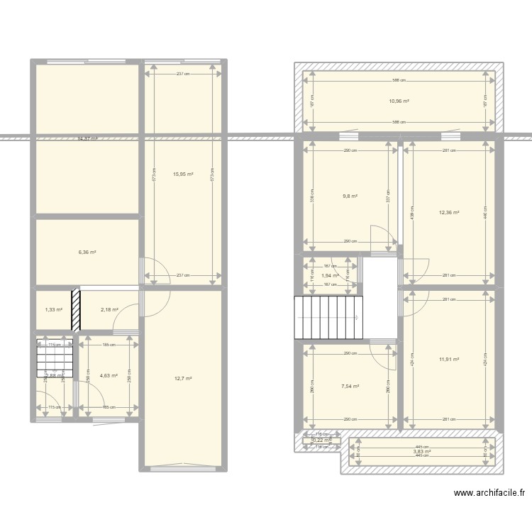  MAISON EXISTANT. Plan de 16 pièces et 119 m2