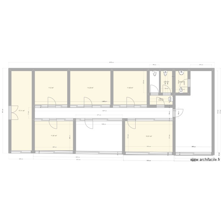 1er etage. Plan de 9 pièces et 90 m2