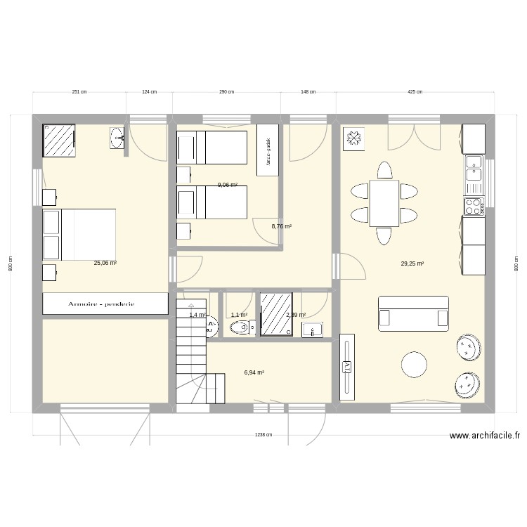 Grau RDC. Plan de 8 pièces et 84 m2