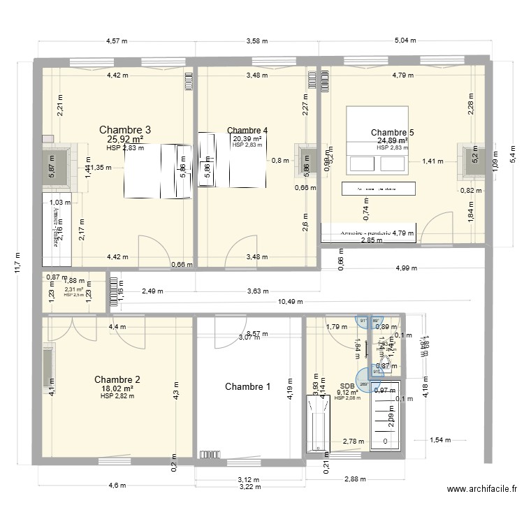 Etage. Plan de 7 pièces et 102 m2