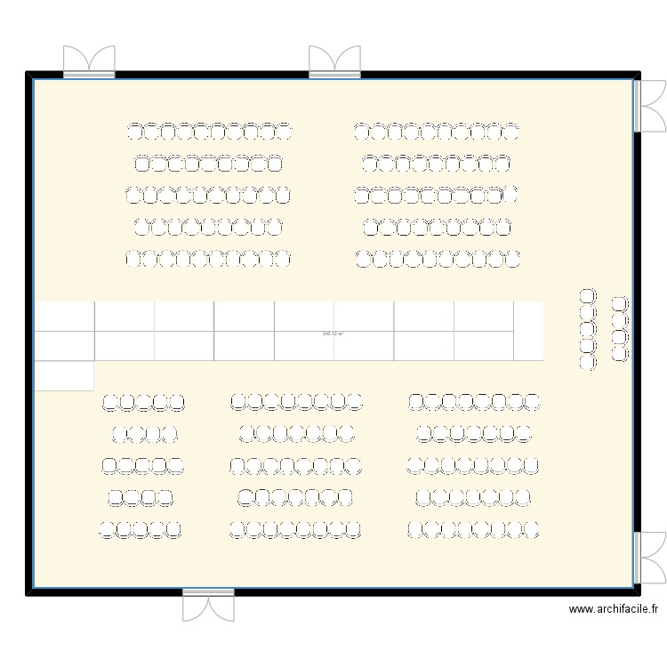 defile. Plan de 1 pièce et 340 m2