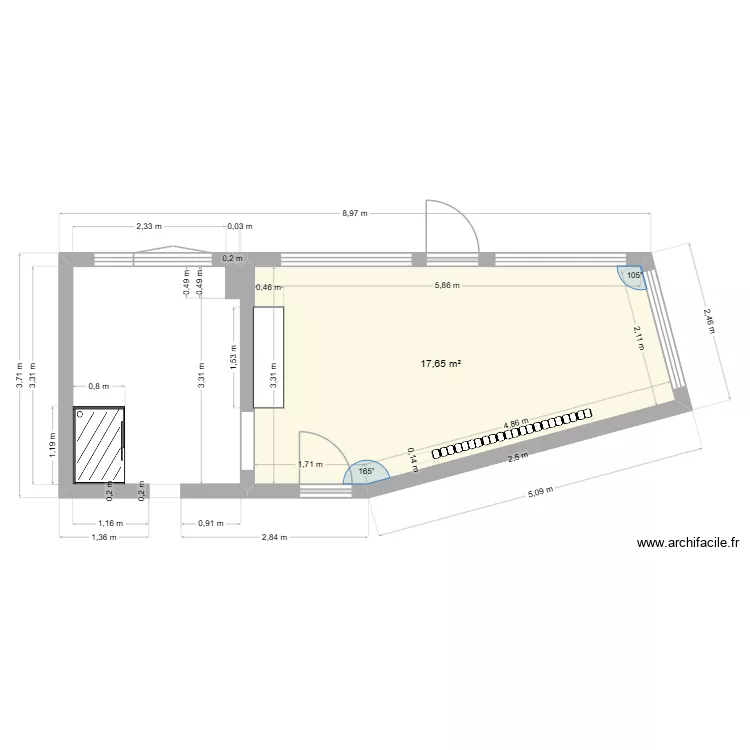 Living Noella. Plan de 1  et 18 m²