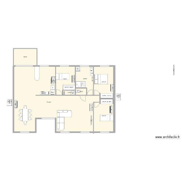 ppp. Plan de 8 pièces et 131 m2
