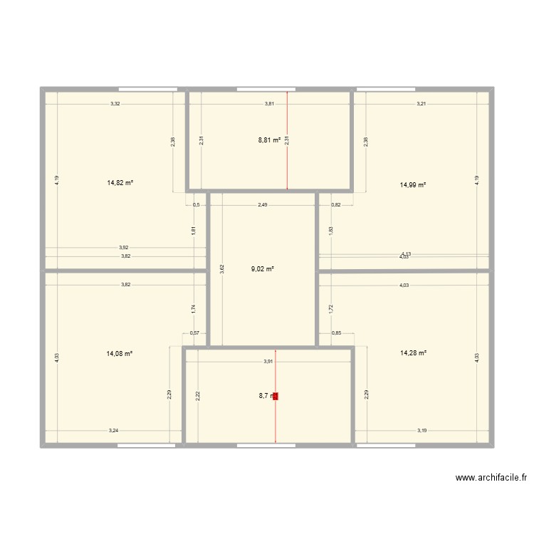 étage vierge. Plan de 7 pièces et 85 m2