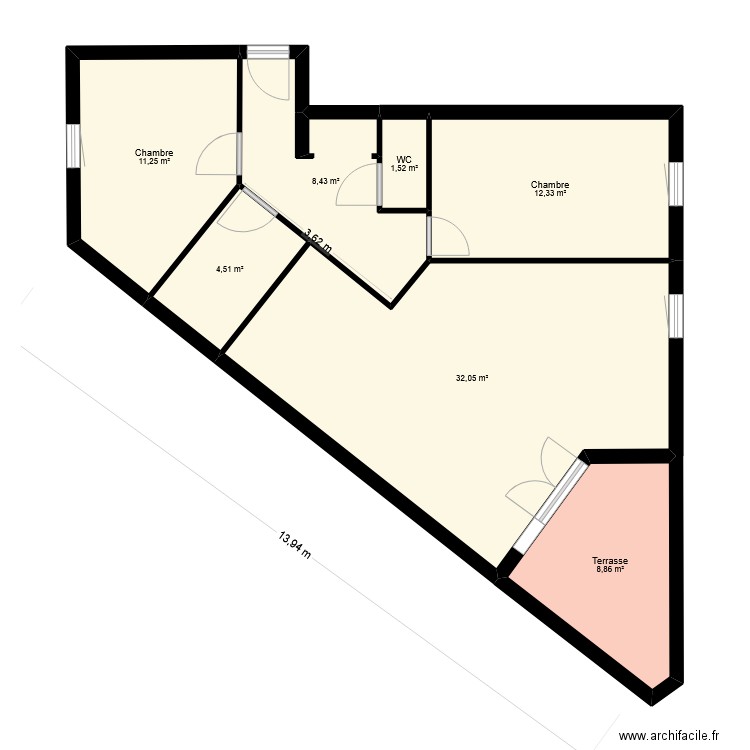 VARIS. Plan de 7 pièces et 79 m2