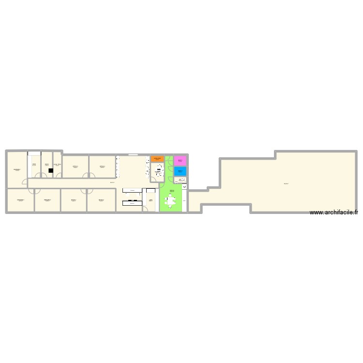 clinique fini. Plan de 19 pièces et 423 m2