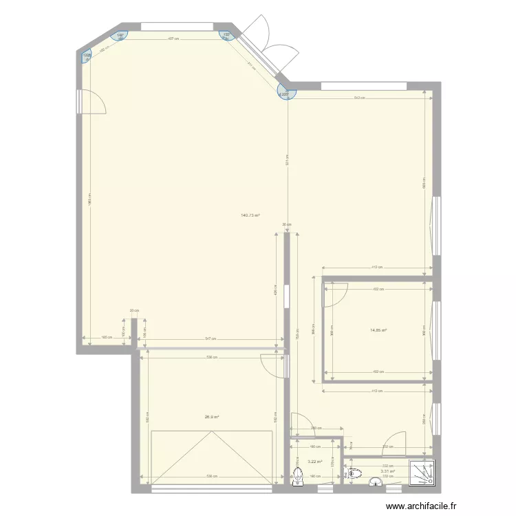 Magasin vide. Plan de Magasin vide. Plan de