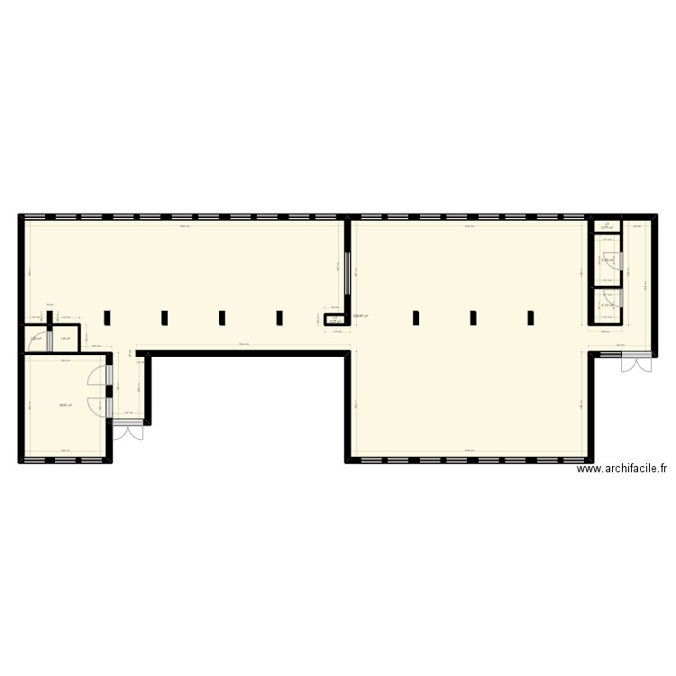 B92C16-18F existant. Plan de 8 pièces et 258 m2