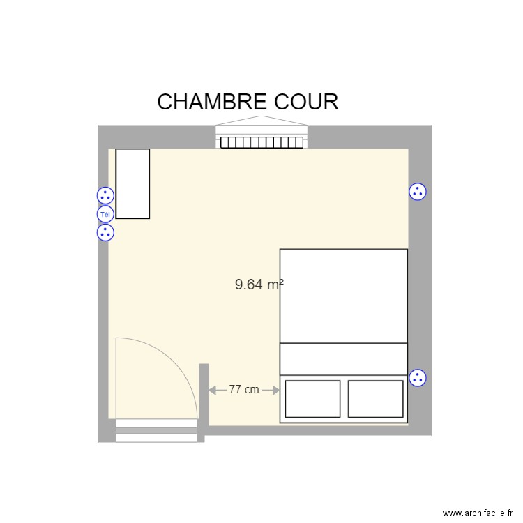 Chamre cour. Plan de 0 pièce et 0 m2