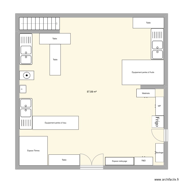 Salle de production. Plan de 1 pièce et 88 m2