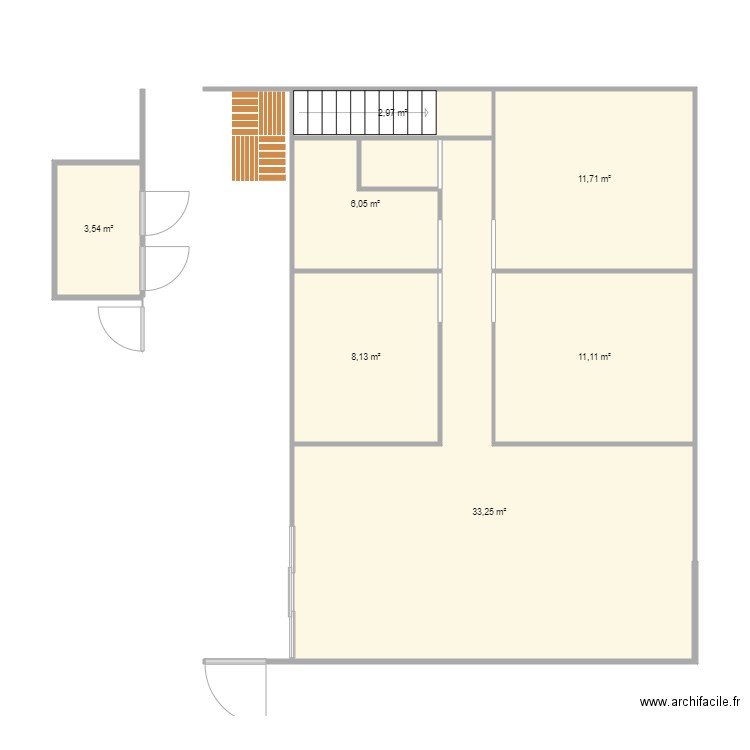 maison familiale avant travaux 5. Plan de 7 pièces et 77 m2