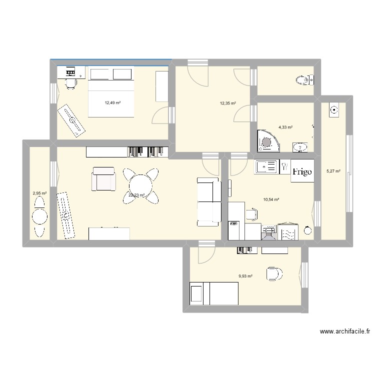 Plan E33. Plan de 8 pièces et 80 m2