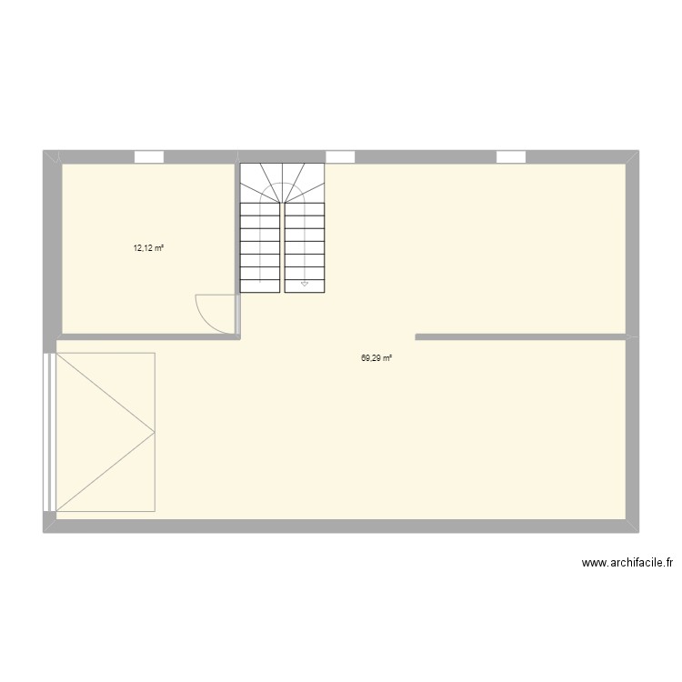 Sous sol. Plan de 2 pièces et 81 m2