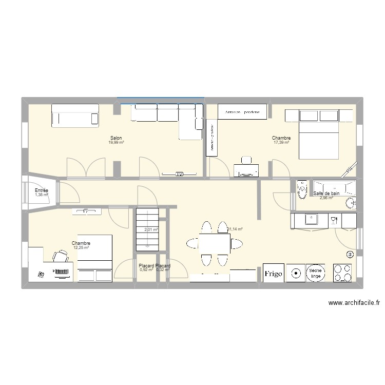 RC 2370. Plan de 9 pièces et 88 m2