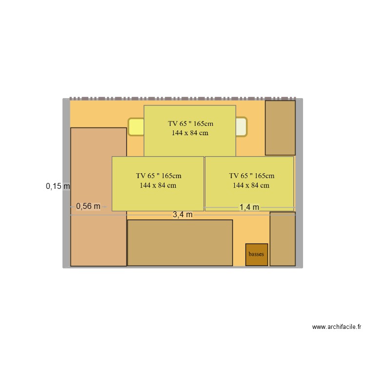 3 écrans  3 x 65  . Plan de 0 pièce et 0 m2
