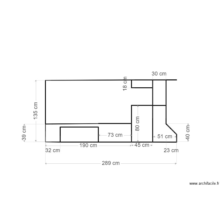 opel coté 1. Plan de 7 pièces et 4 m2