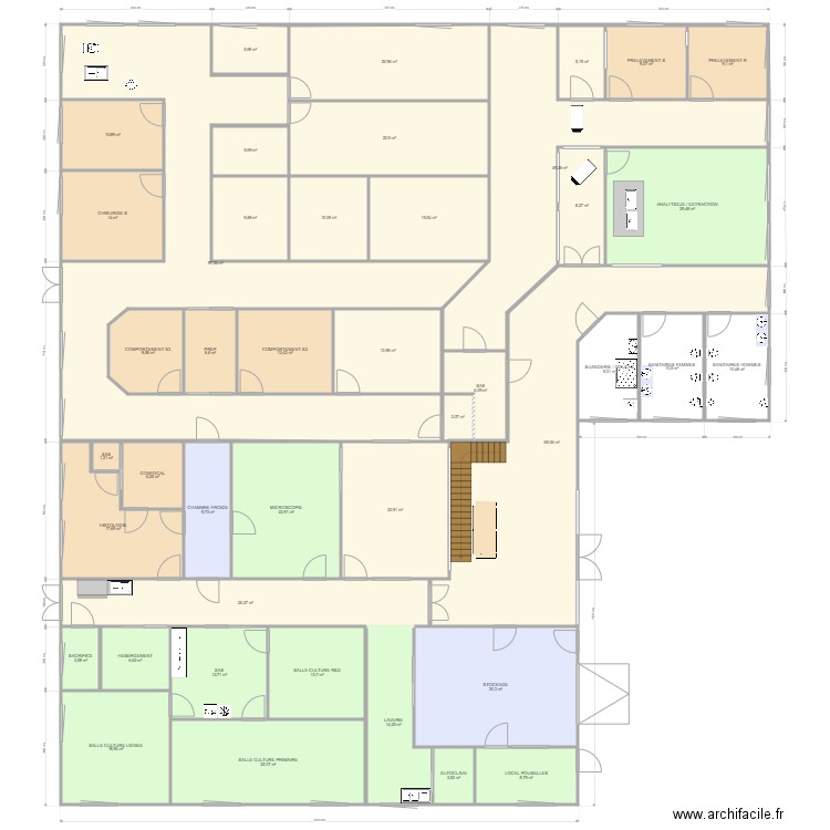 Implantation3. Plan de 43 pièces et 721 m2