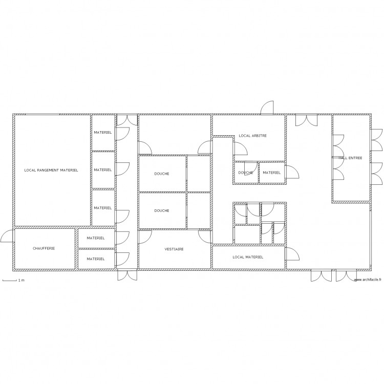 VESTIAIRES / SANITAIRES / LOCAUX DE RANGEMENTS : SITUATION AVANT TRAVAUX. Plan de 0 pièce et 0 m2