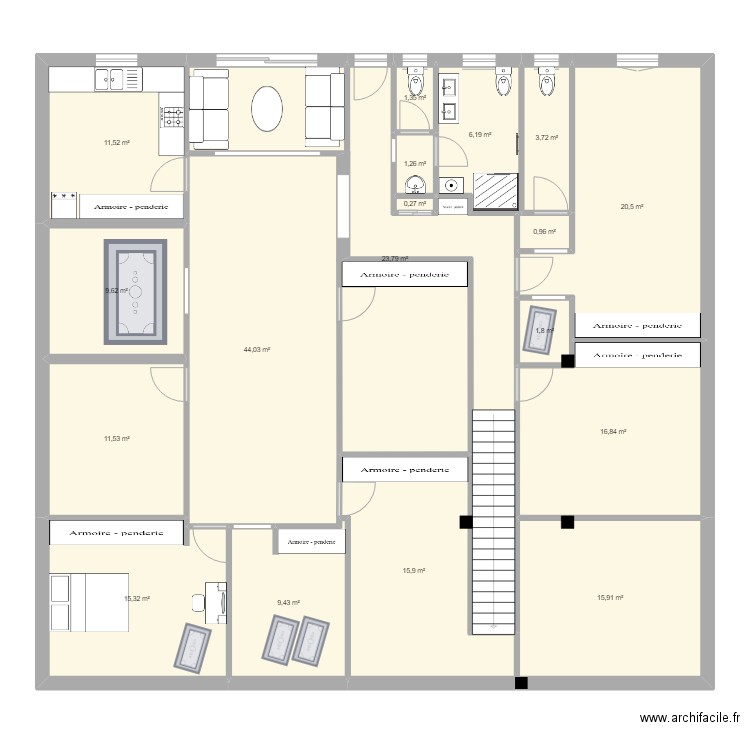 maison1. Plan de 18 pièces et 210 m2