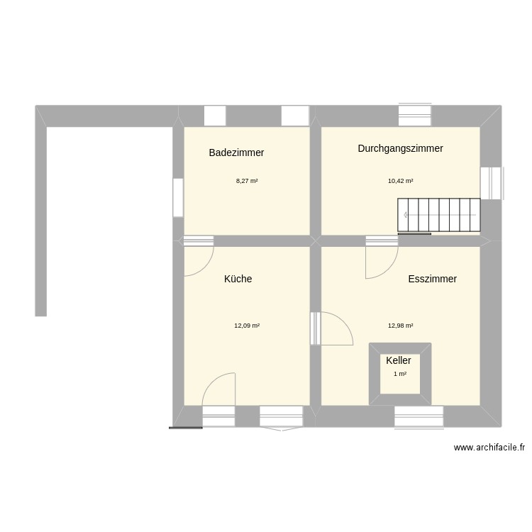 Erdgeschoss. Plan de 5 pièces et 47 m2