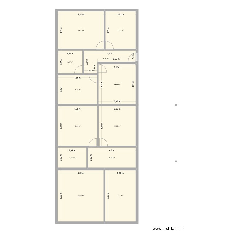 MAISON. 2 APPART. Plan de 12 pièces et 149 m2