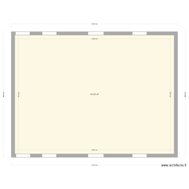 RDC. Plan de 1 pièce et 111 m2