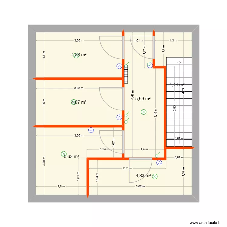 Maison 2 vide. Plan de 6 pièces et 30 m²