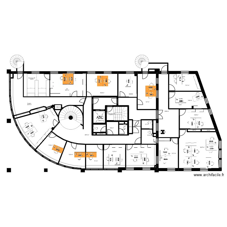 Lyon Domer R+2. Plan de 38 pièces et 352 m2