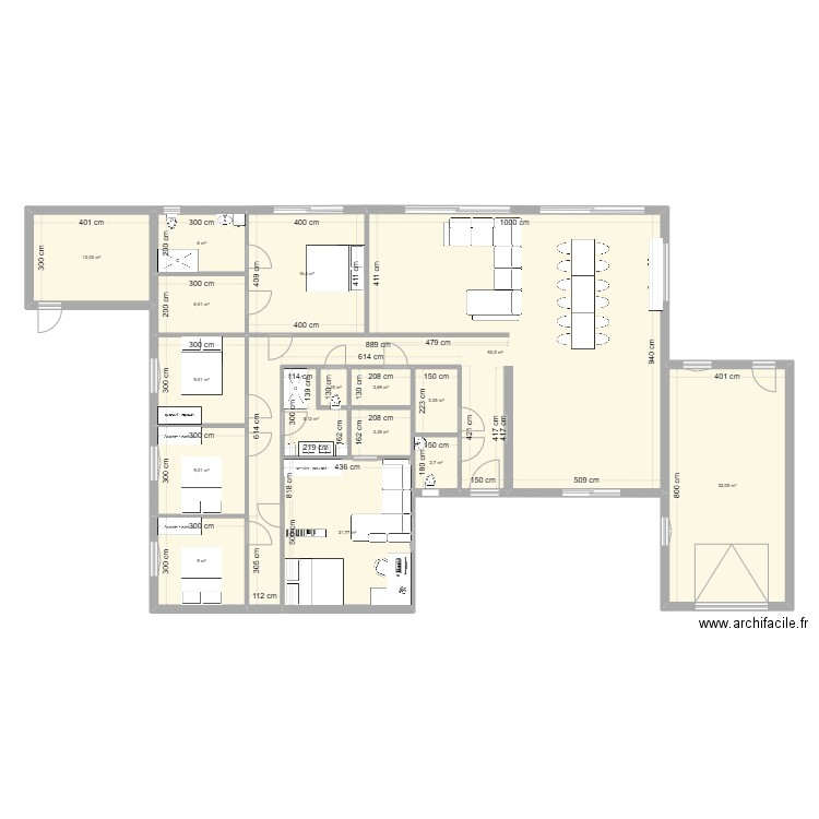 maison  5 chambres. Plan de 16 pièces et 232 m2