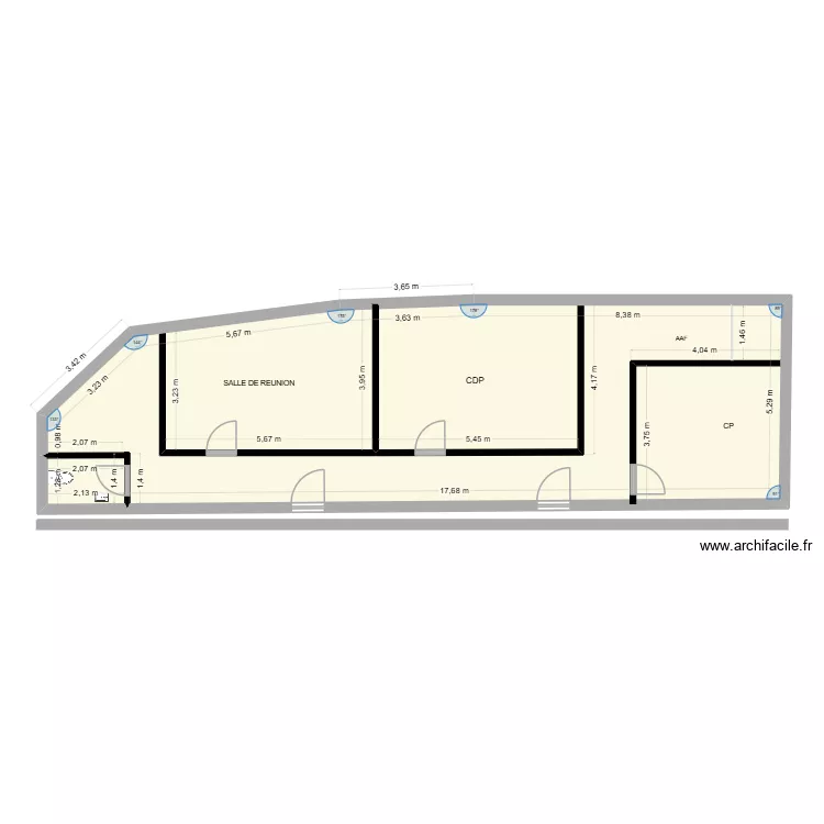 dci cour carr&eacute;e 4. Plan de 1 pièce et 99 m²