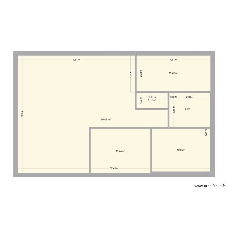 pierre. Plan de 6 pièces et 125 m2