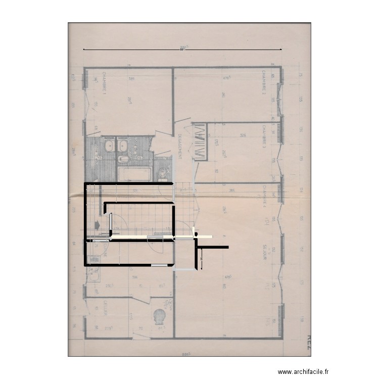 LECLERC SAGY. Plan de 2 pièces et 5 m2