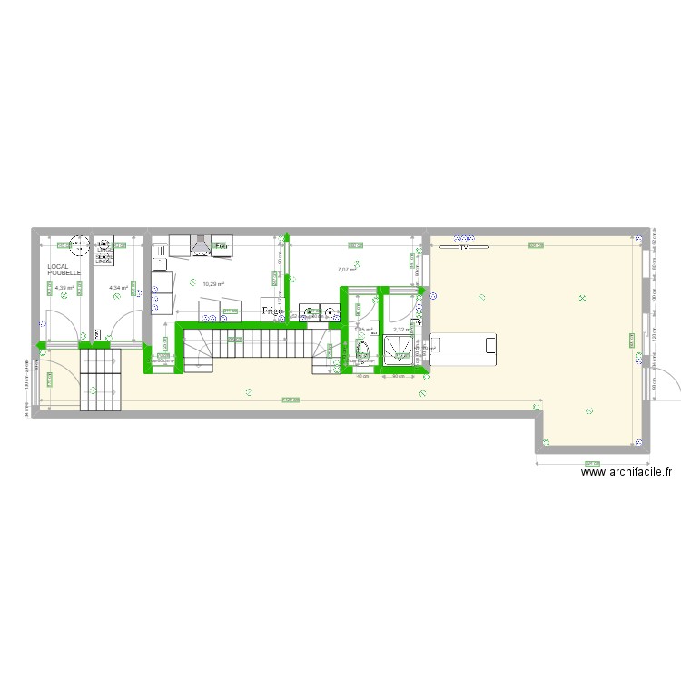 Ah sam RDC. Plan de 7 pièces et 83 m2