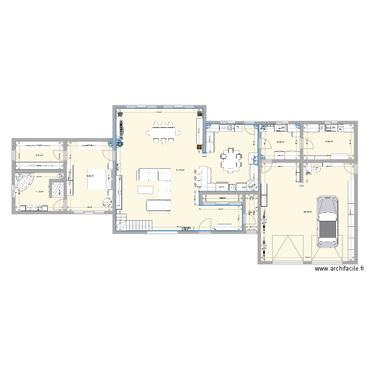 PLAN AC 16. Plan de 9 pièces et 210 m2