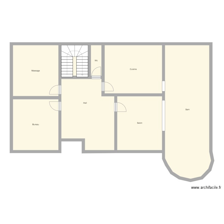 rez. Plan de 7 pièces et 155 m2