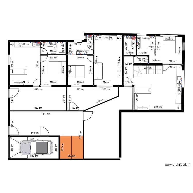 JURANCON. Plan de 14 pièces et 181 m2
