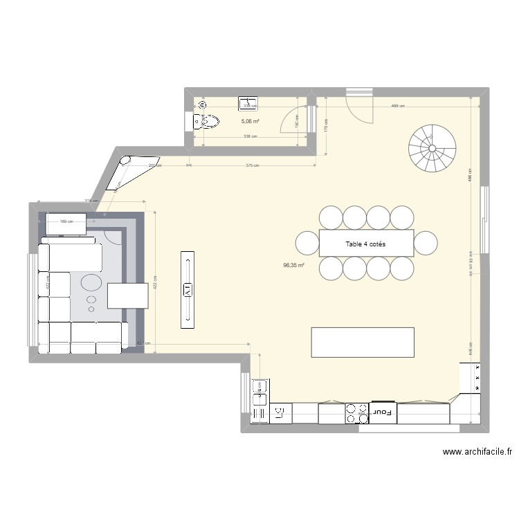 ILAN. Plan de 6 pièces et 199 m2