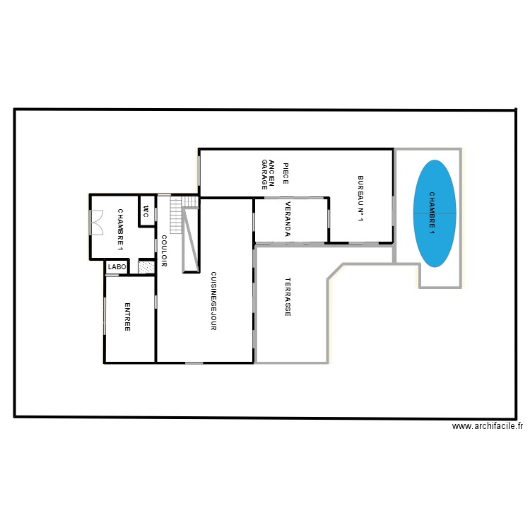 INTRALA RDC. Plan de 10 pièces et 1376 m2