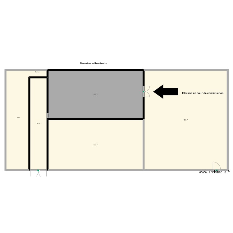 menuiserie provisoire. Plan de 5 pièces et 730 m2