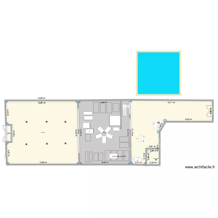 CAM. Plan de 4  et 385 m²
