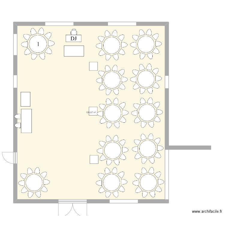 table . Plan de 0 pièce et 0 m2