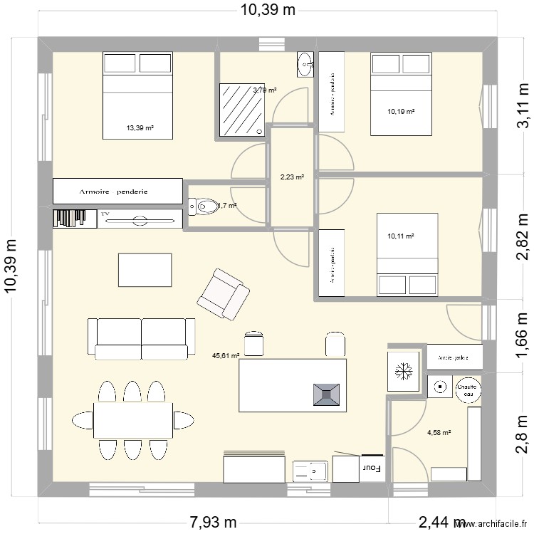 Maison 3. Plan de 8 pièces et 92 m2
