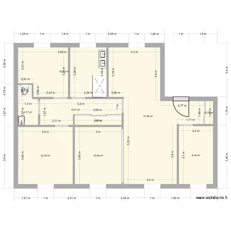 Dussel. Plan de 10 Pièces et 92 m² Dussel. Plan de 10 Pièces et 92 m²