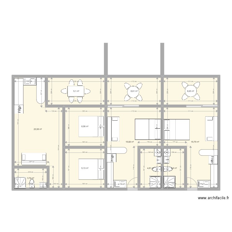 F2 et studio 3. Plan de 11 pièces et 121 m2