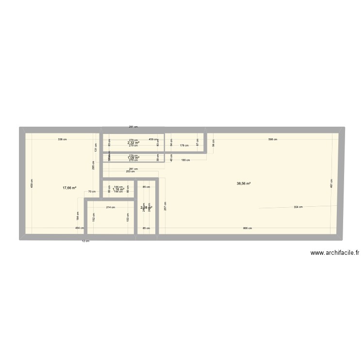 Macassi étage. Plan de 11 pièces et 126 m2